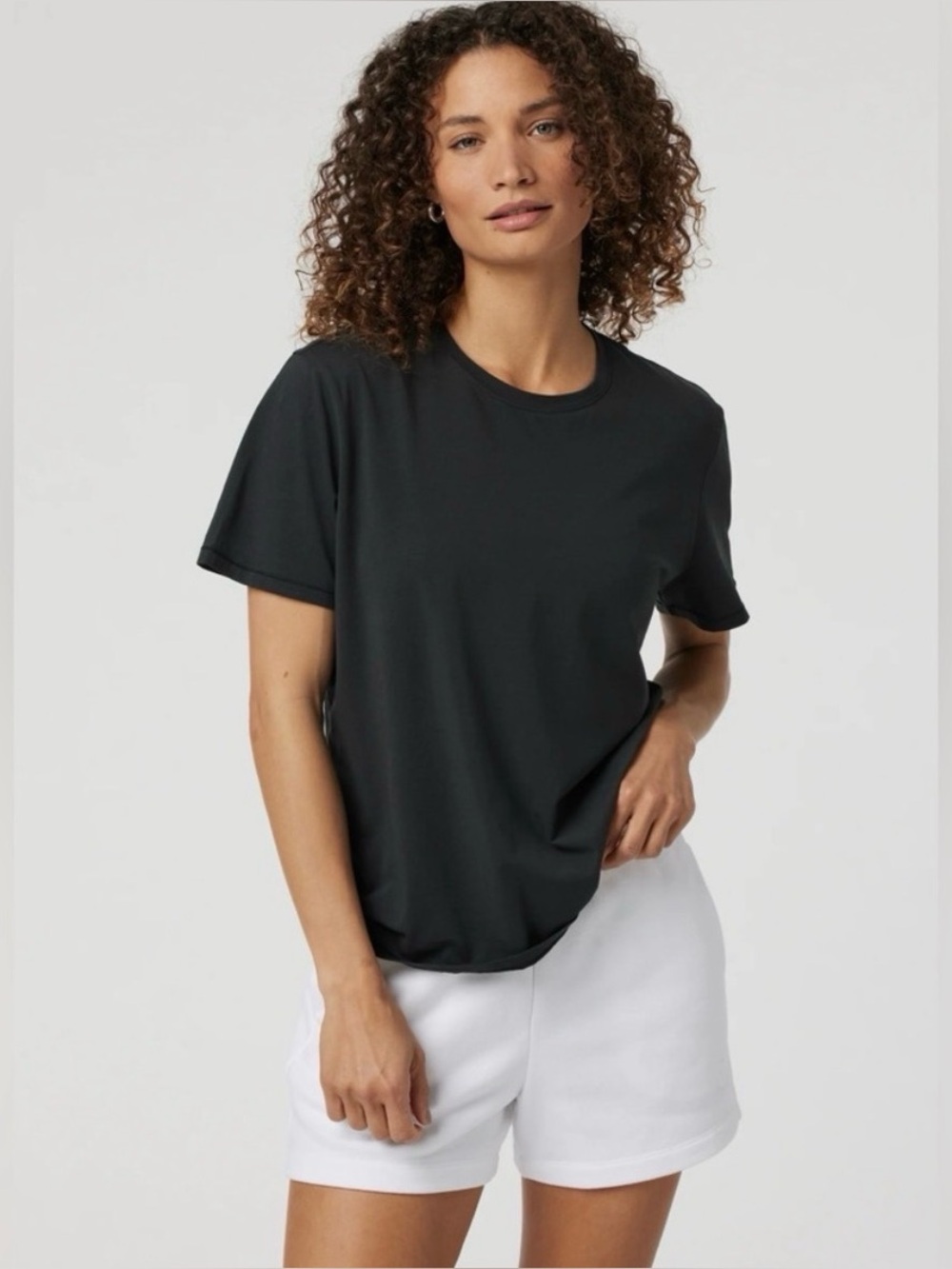 Vuori Feather Baby Tee Black Medium